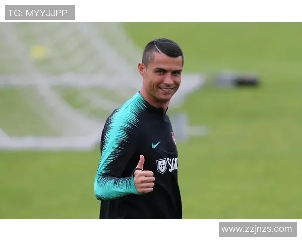 足球明星发型变迁记：从青春飞扬到成熟魅力的头发故事